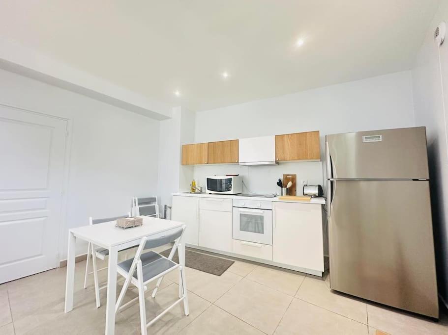 La Laonnoise Apartment Bagian luar foto