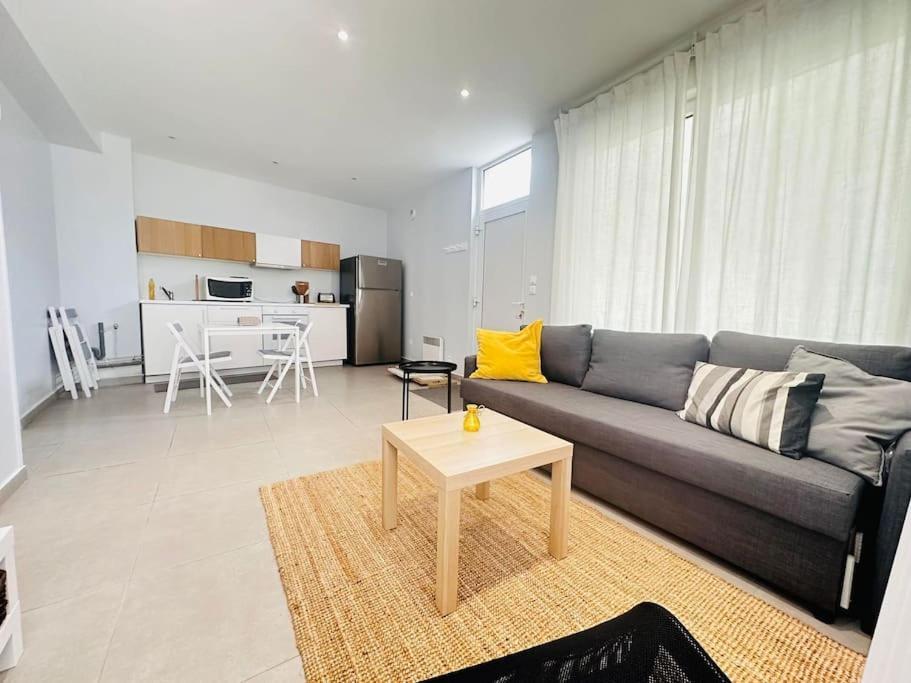 La Laonnoise Apartment Bagian luar foto